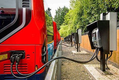 Ночная зарядка аккумулятора элеткробуса Ночная зарядка аккумулятора элеткробуса